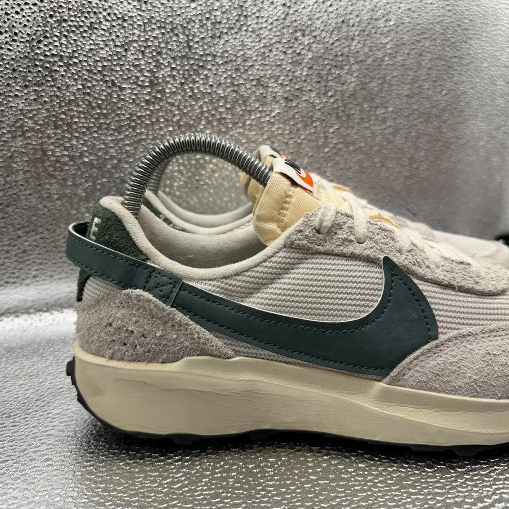 Size 7.5 Nike Waffle Debut Vintage White Green Womens Athletic Shoes DX2931-101